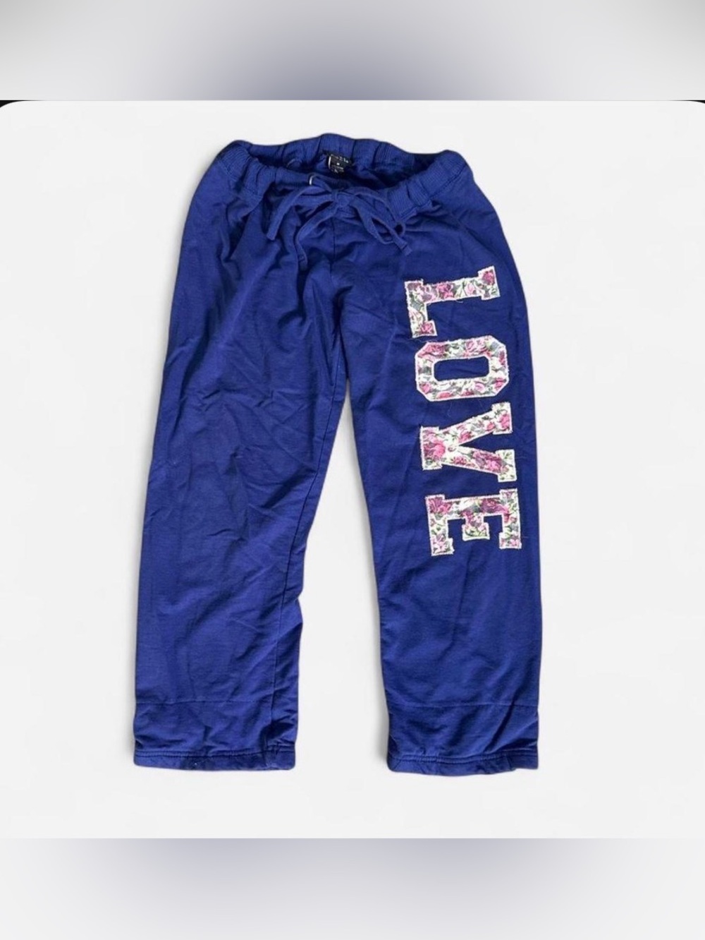 Rue21 Capri sweatpants with pink floral print